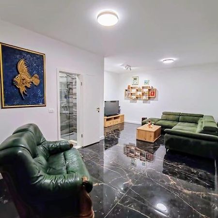 Zeus Faber Apartment-Luksuzna Oaza U Centru Grada Ragusa Esterno foto