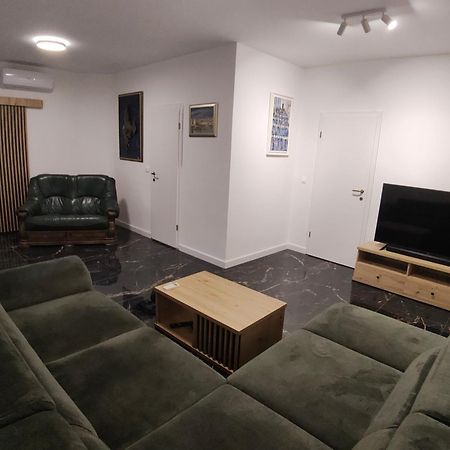 Zeus Faber Apartment-Luksuzna Oaza U Centru Grada Ragusa Esterno foto