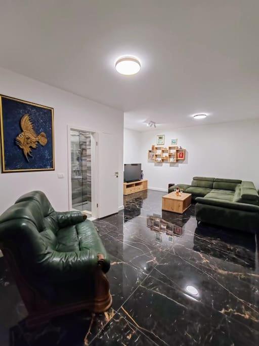 Zeus Faber Apartment-Luksuzna Oaza U Centru Grada Ragusa Esterno foto