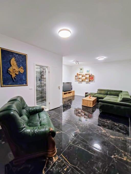 Zeus Faber Apartment-Luksuzna Oaza U Centru Grada Ragusa Esterno foto